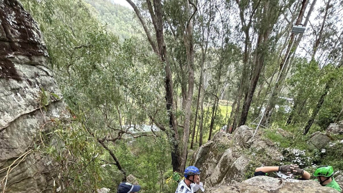 El Servicio de ambulacias de Nueva Gales del Sur del operativo de rescate de una mujer por la región Hunter Valley, al norte de Sídney (Australia).