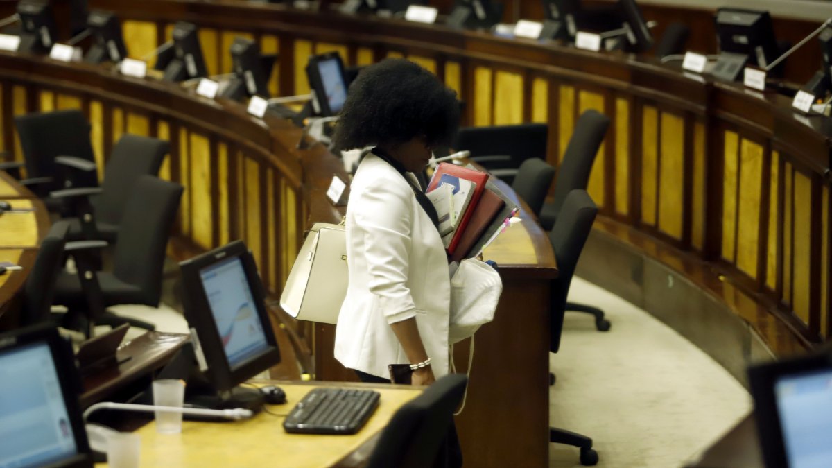 Paola Cabezas, la interpelante de la ministra Mónica Palencia, tras la votación que no consiguió el apoyo para censurar a la secretaria de Estado