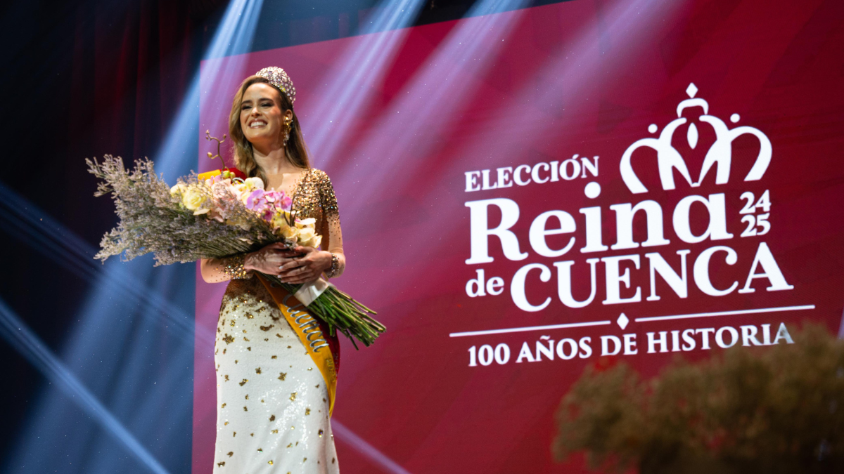 Natalia Arízaga es la nueva Reina de Cuenca.