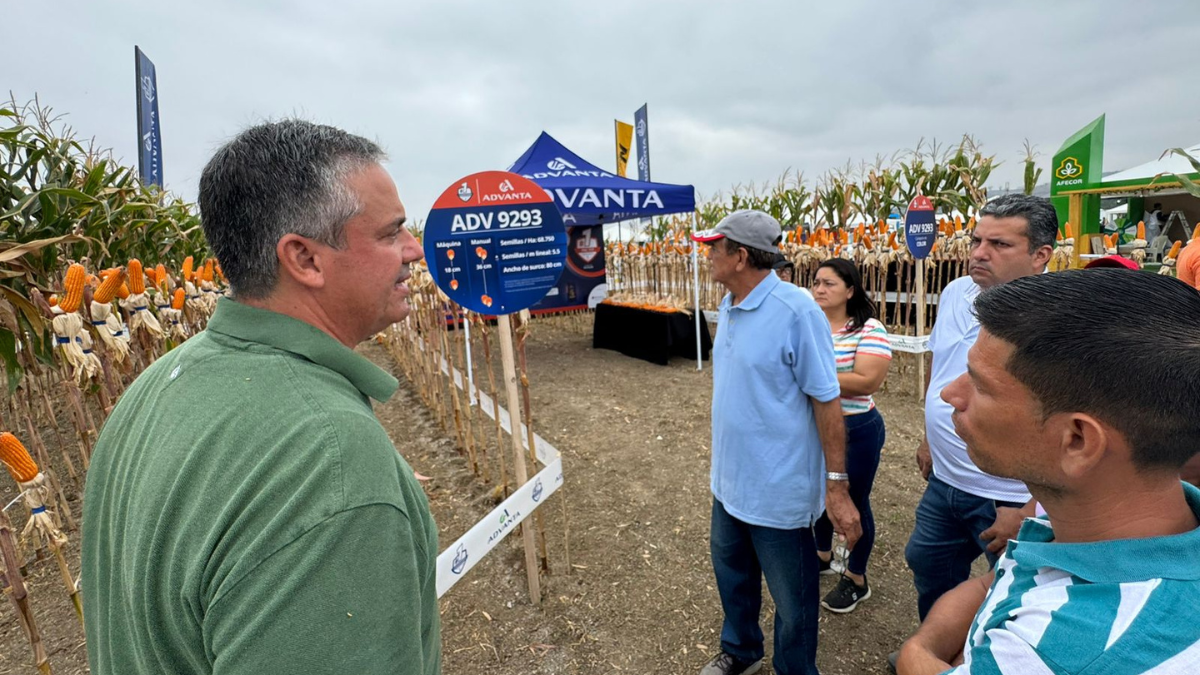 Se exhortó a los productores a aprovechar este espacio para conocer las diferentes variedades de semillas.