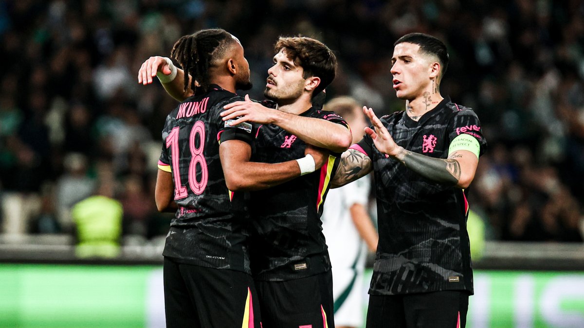 Chelsea goleó 4-1 en la visita a Paathinaikos.