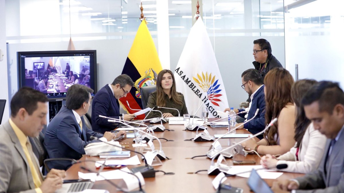 Proceso. La mesa legislativa instaló su seción este 24 de octubre de forma presencial.