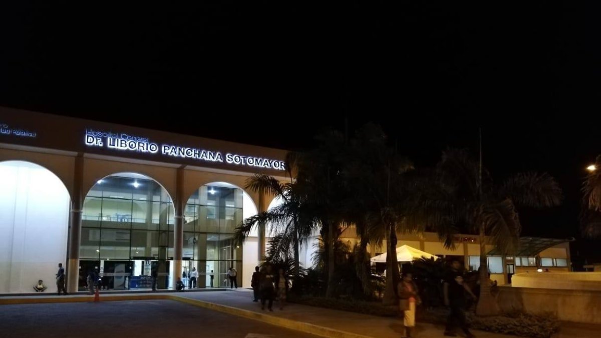 La noche del pasado martes la doctora salio del hospital Liborio Panchana donde labora hacia la ciudad de Guayaquil y no llegó a su destino.