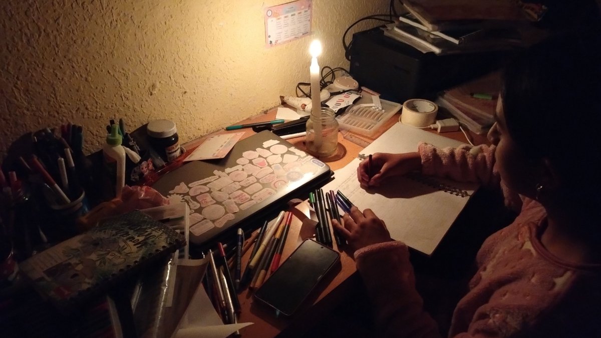 El Gobierno desestima que los horarios de los apagones se reduzcan por la sequía que afecta a los embalses.