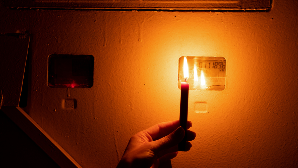 Nuevos horarios de cortes de luz se implementan hasta el 27 de octubre en Ecuador.