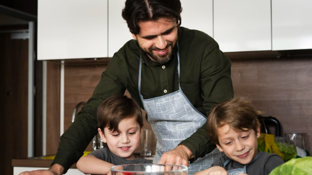 La evolución del rol masculino en la cocina iría más allá de la simple preparación de alimentos.