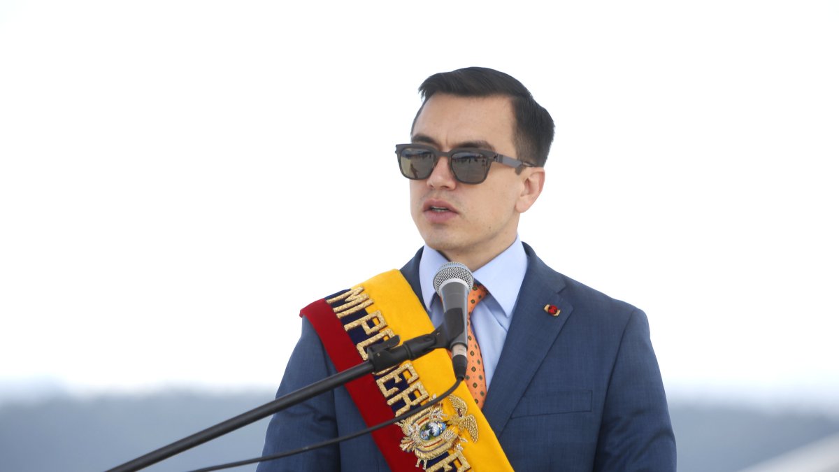 El presidente Daniel Noboa decretó la suspensión de la jornada laboral del próximo 31 de octubre del 2024.