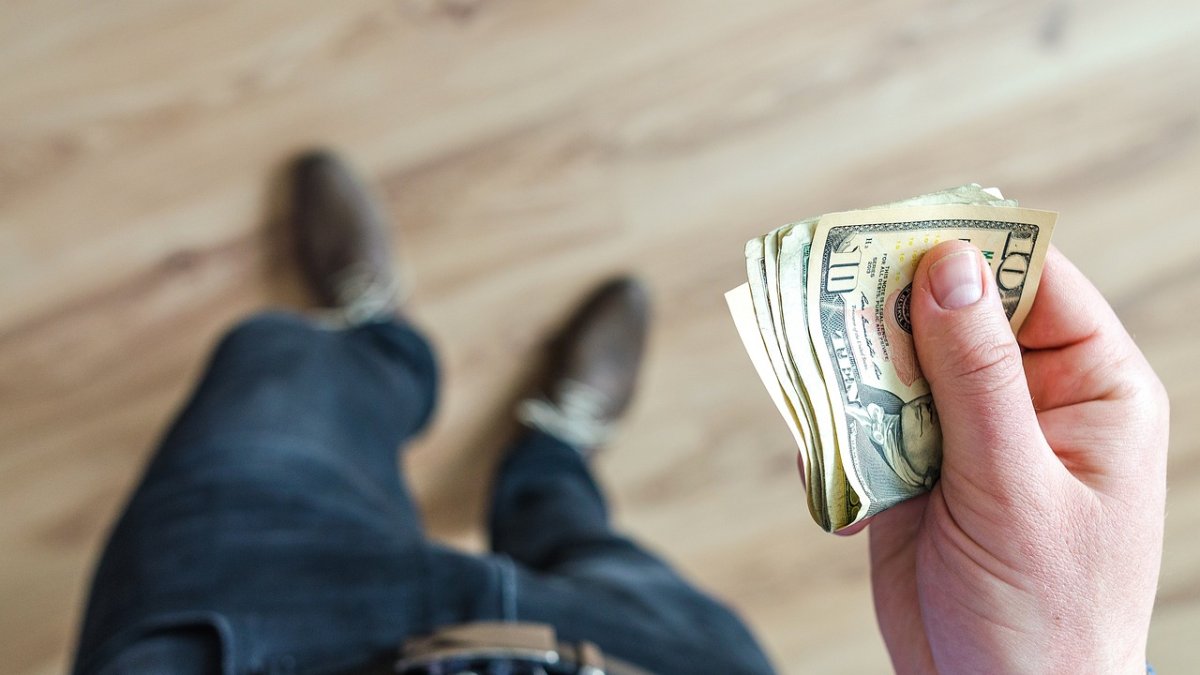 La Comisión de Fiscalización pidió que las superintendencias se reúnan con las entidades financieras para dar alivios económicos a los deudores por los apagones.