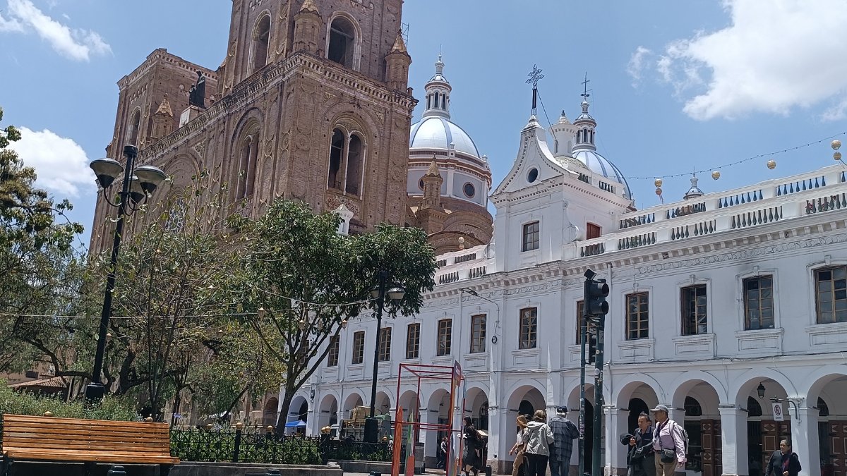 Cuenca cumple 204 años de Independencia.