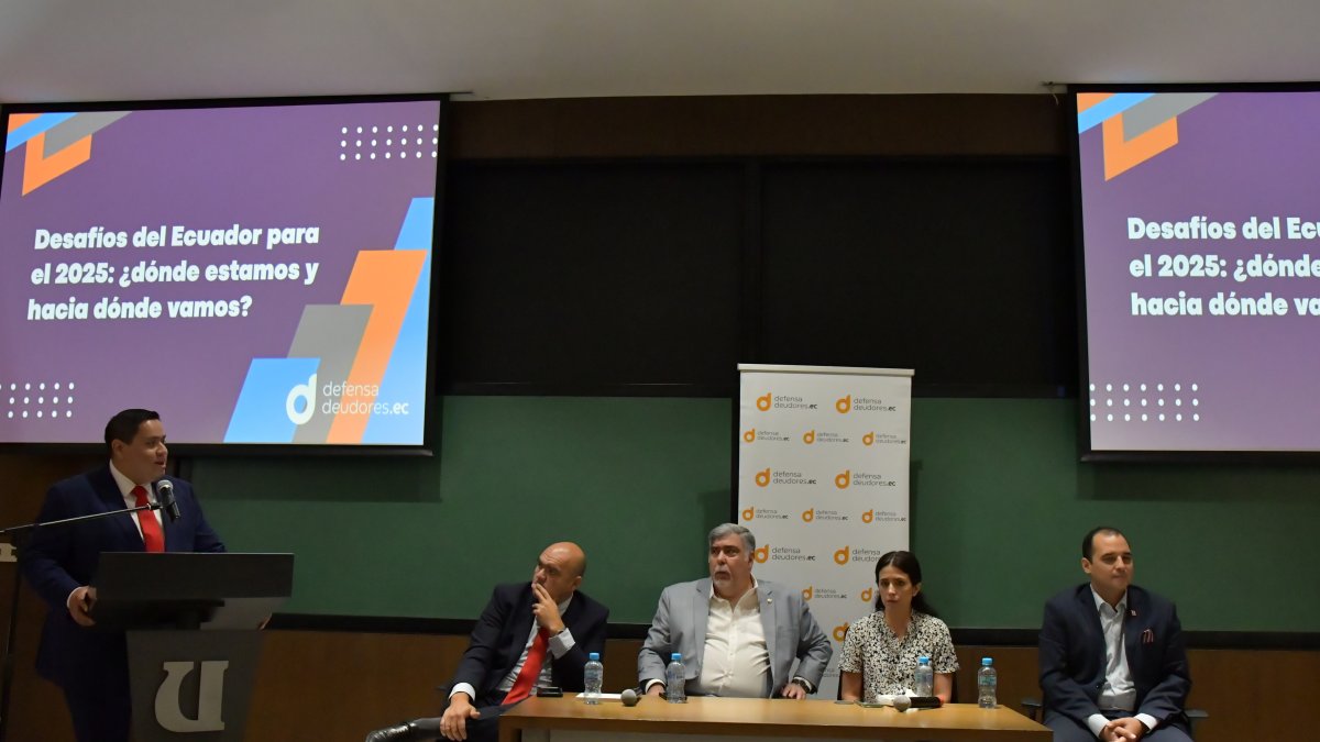 Foro. César Coronel Garcés, gerente de Defensa Deudores Ecuador, habla del sobreendeudamiento en el país.