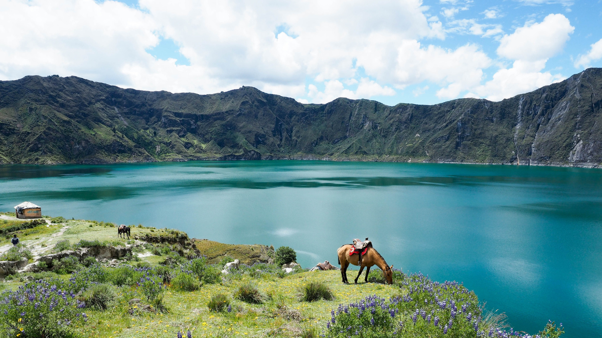 Laguna de Quilotoa es de los principales atractivos turísticos del país.