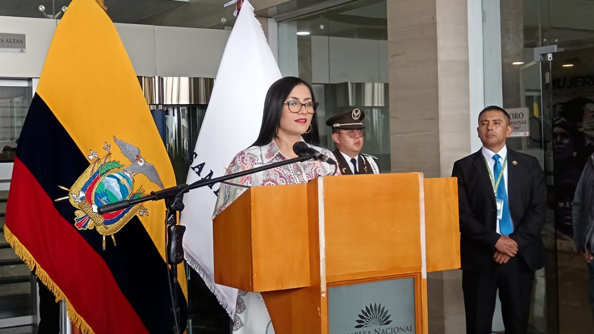 Viviana Veloz, presidenta de la Asamblea.