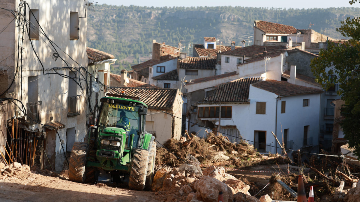 Vista de Letur (Albacete) este jueves donde continúan las labores de desescombro y la búsqueda de los desaparecidos tras el paso de la dana.