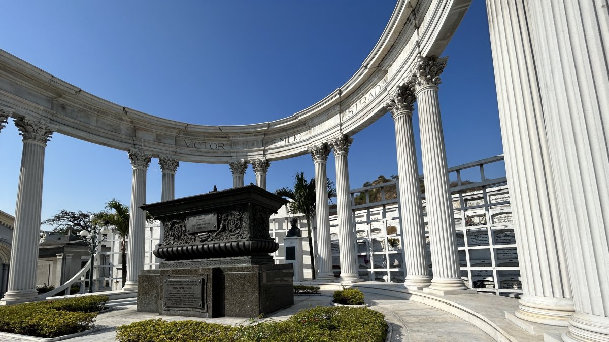 Íconos de la historia local tienen su monumento y memoria descansando en el Cementerio General