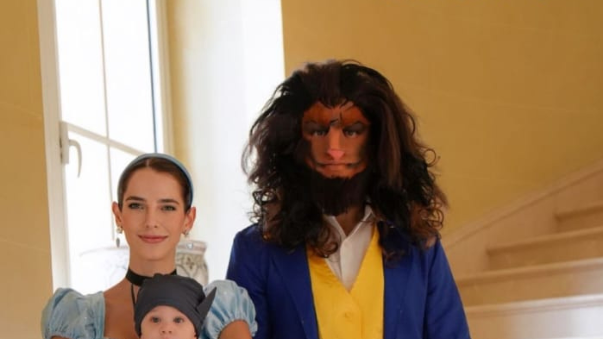 El presidente de Ecuador, Daniel Noboa, se disfraza de La Bestia para Halloween junto a su hija