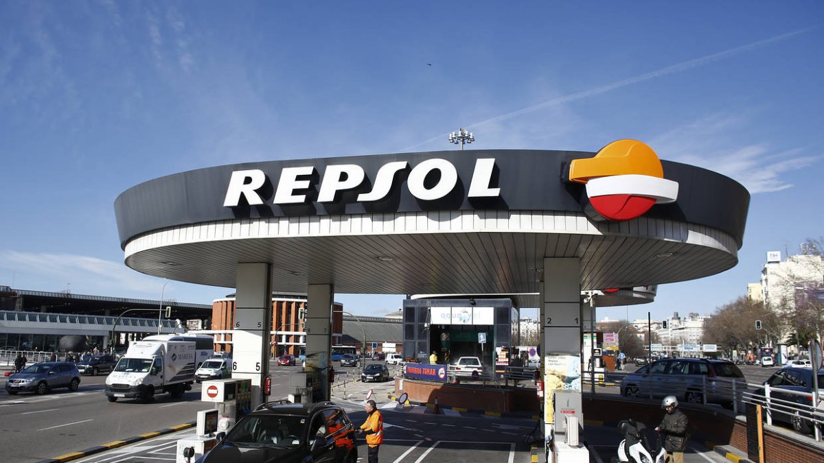 Combustible. Una estación de la empresa española Repsol.