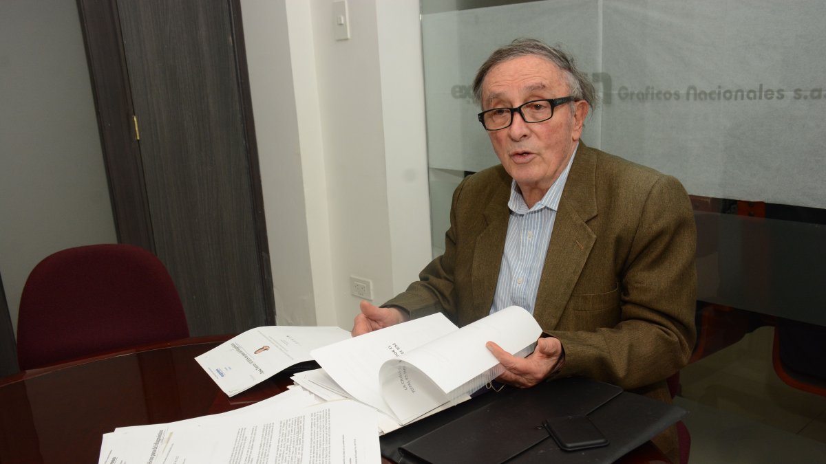 El representante de los jubilados ante el IESS identifica los cambios necesarios para mejorar el servicio de la seguridad social.