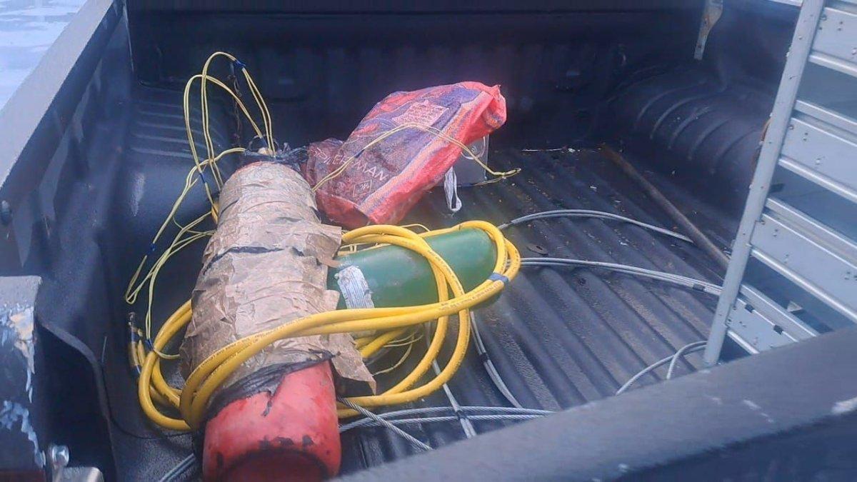 Herramientas que según la Policía fueron utilizadas para destruir el cajero autómático en el sector de Llano Grande, de Calderón en el norte de Quito.