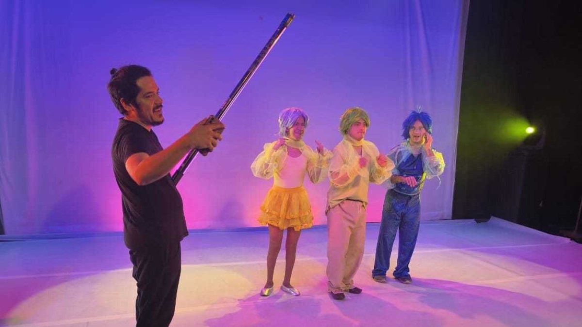 Preparación. Un grupo de actores durante uno de los ensayos.