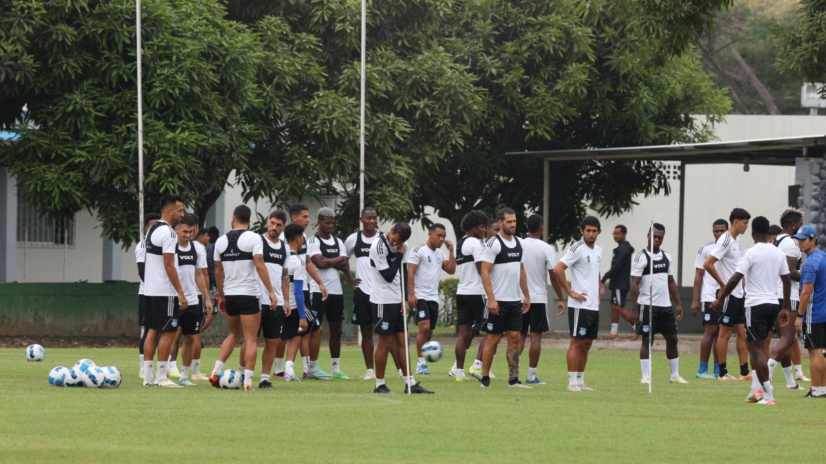 Emelec se aferra a su mínima chance de alcanzar el repechaje para la Copa Sudamericana 2025.
