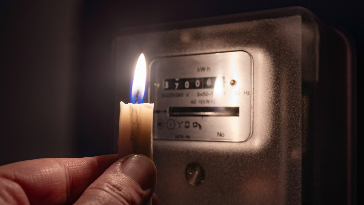 Cuenca enfrenta una semana más con cortes de energía.