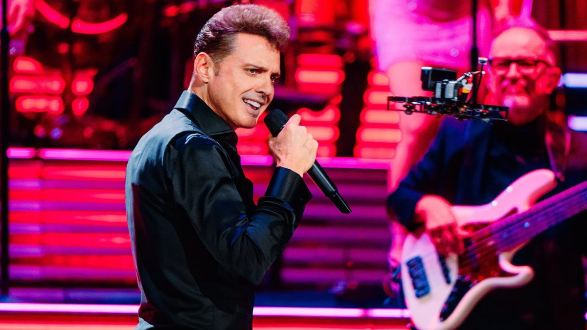 El cantante mexicano Luis Miguel durante uno de sus conciertos.