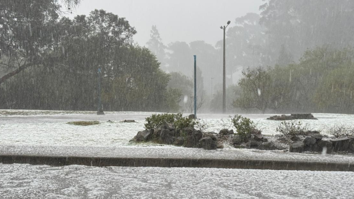 Lluvia con granizo en Cuenca