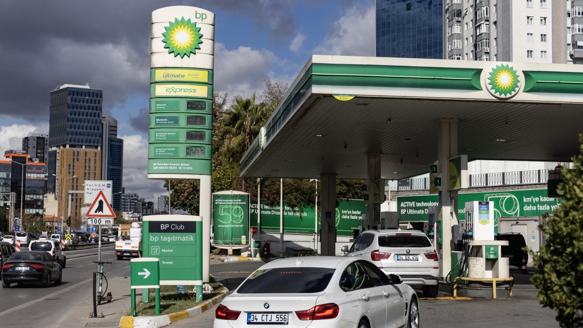 Venta. La compañía turca Petrol Ofisi compró las gasolineras de la petrolera británica BP.