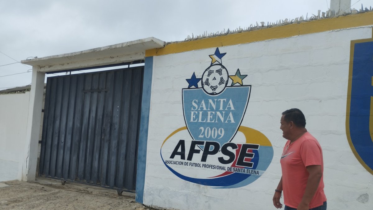 Las puertas de la Asociación de Fútbol de Santa Elena permanecieron cerradas, pese a que los dirigentes 