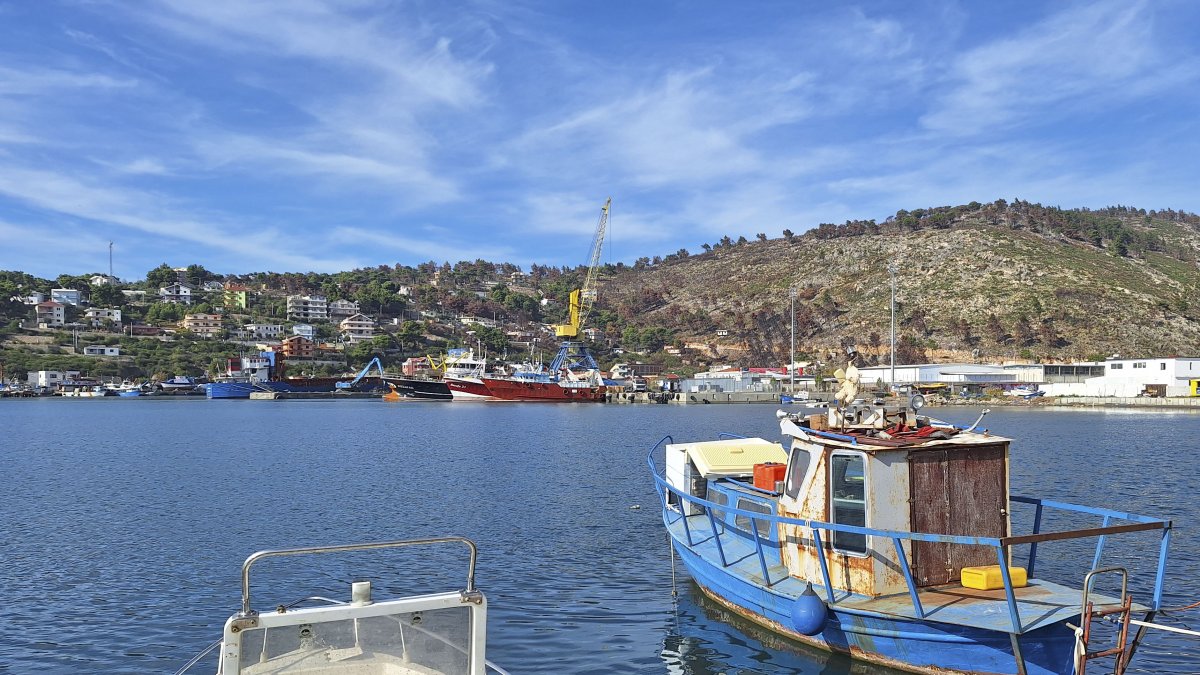 Una patrullera de la Armada italiana zarpó el martes 6 de noviemnbre de 2024 con destino a Albania con ocho inmigrantes recogidos.