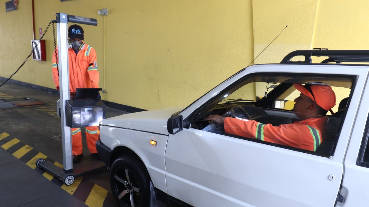 Los vehículos terminados en 0 deben cumplir con la revisión técnica vehicular.