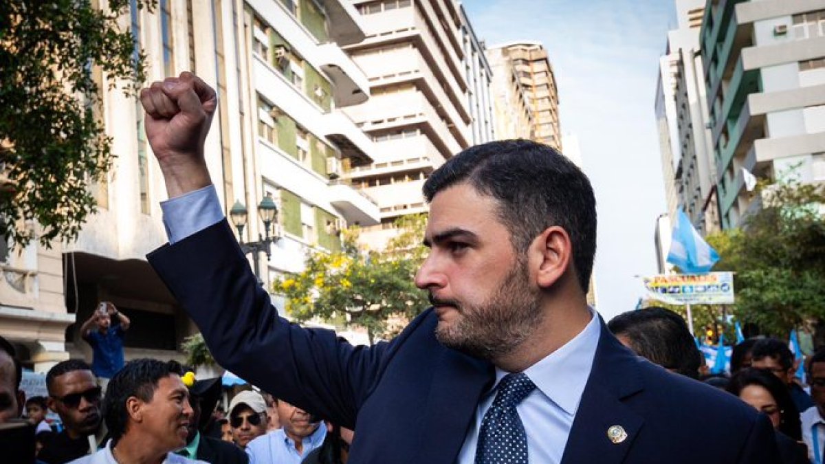 El alcalde de Guayaquil, Aquiles Álvarez, fue sentenciado por el TCE por violencia política de género, fuera de elecciones.