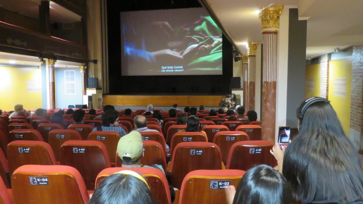 Desde el 30 de octubre hasta el 28 de noviembre, por trece años consecutivos, el Festival de Cine Kunturñawi (ojo de cóndor) recorre diferentes comunidades.