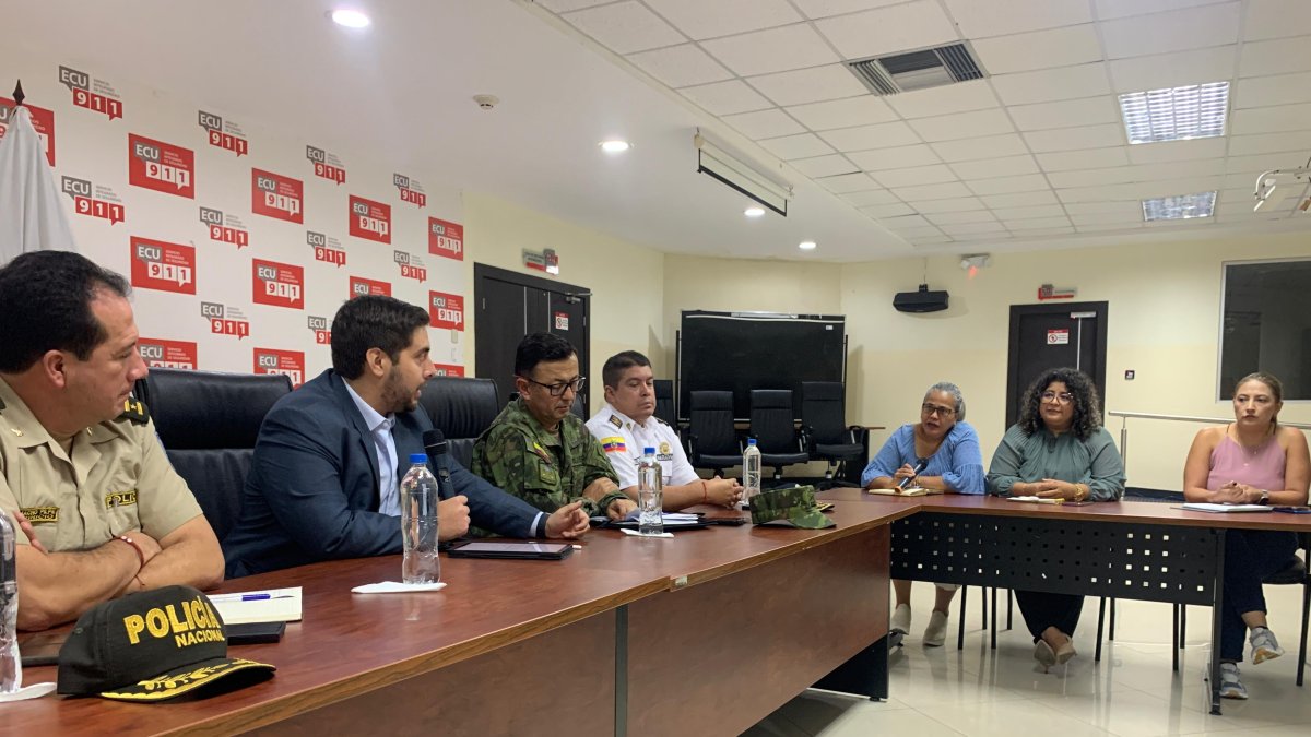 Vicente Auad y autoridades de control escucharon las quejas de los moradores