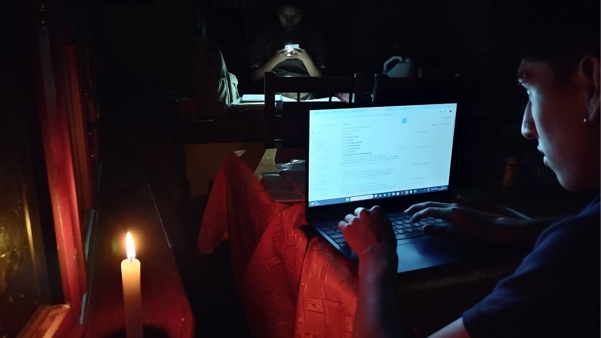 Vuelven a extenderse las horas del racionamiento del suministro eléctrico en Ecuador.