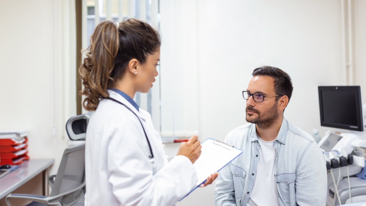 Los costos de los servicios de salud, según el INEC, fueron lo de mayor incidencia en la inflación.