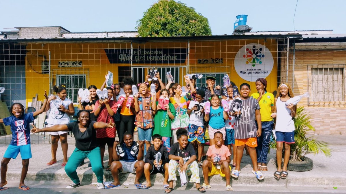 La ONG crea un espacio para niños y busca erradicar el embarazo adolescente.