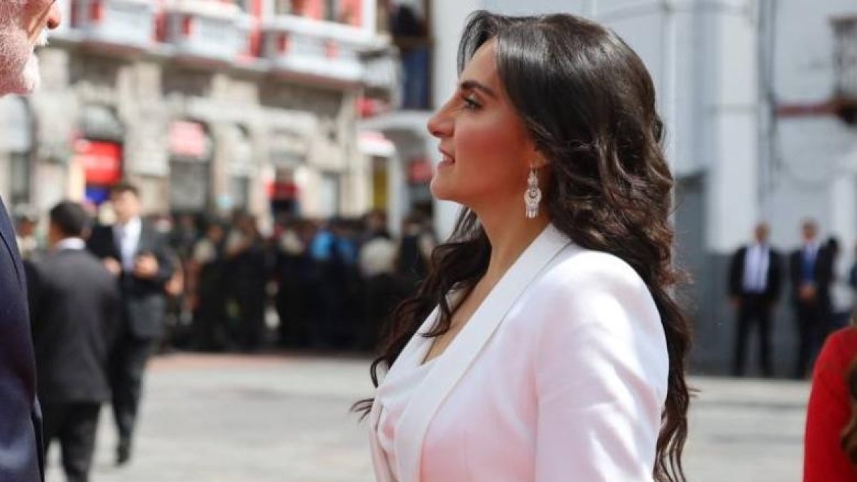 Tras la suspensión de Verónica Abad, el tablero político se reconfigura de cara a una campaña electoral en la que Daniel Noboa dejará su cargo para buscar la reelección.