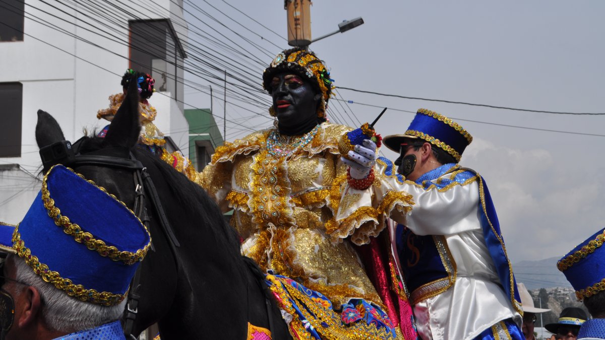 La Mama Negra fue el personaje mas esperado por los espectadores.