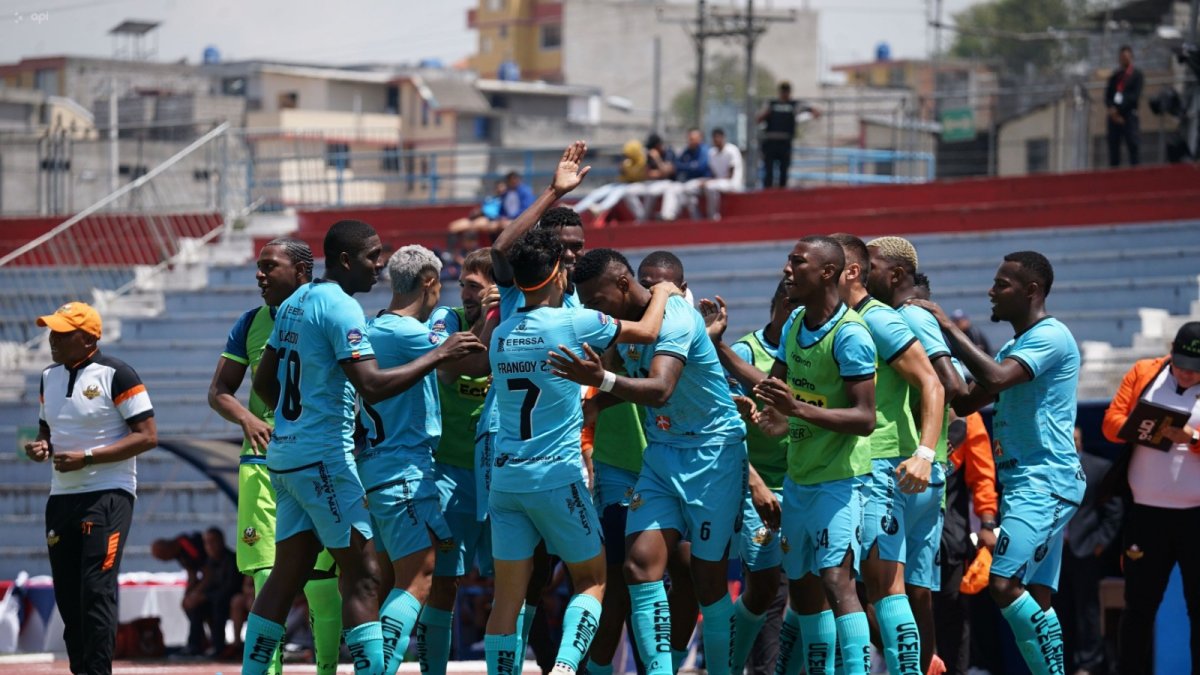 Libertad FC no lo podía creer, ganaba y goleaba a El Nacional.