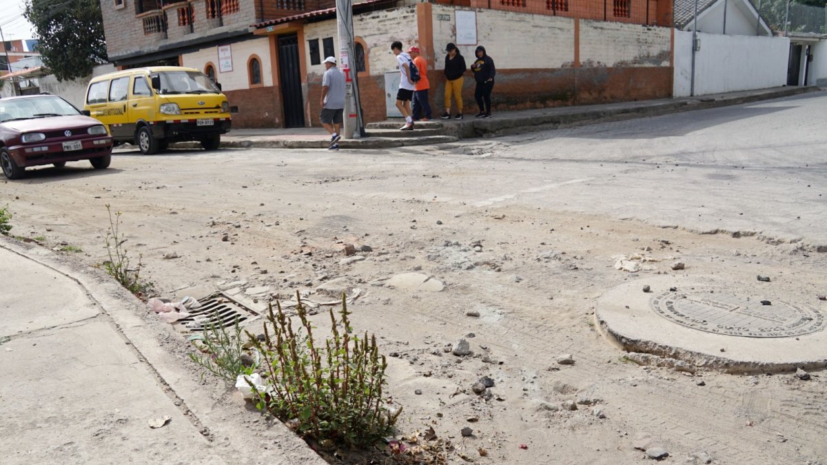 Obras. El mal estado de las vías preocupa a los moradores del barrio Cochabamba