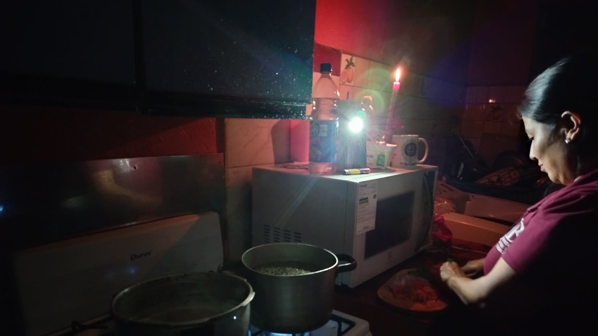 Los cortes de luz en Ecuador serán de hasta 12 horas este 14 de noviembre.