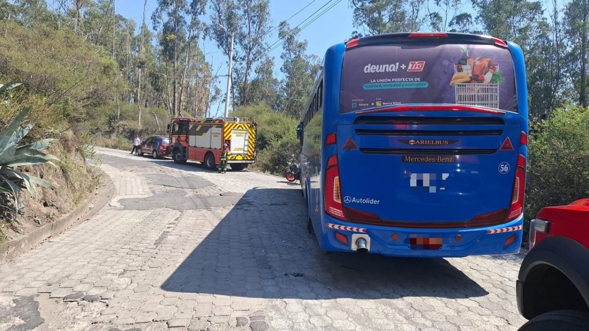 Los tres afectados recibieron atención médica de los bomberos.