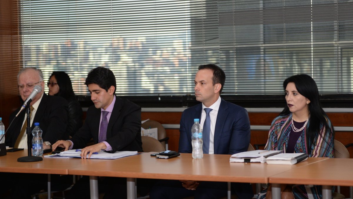 Cargos. John Pólit (centro) está procesado por la Justicia de EE.UU. por conspiración para lavado de activos.