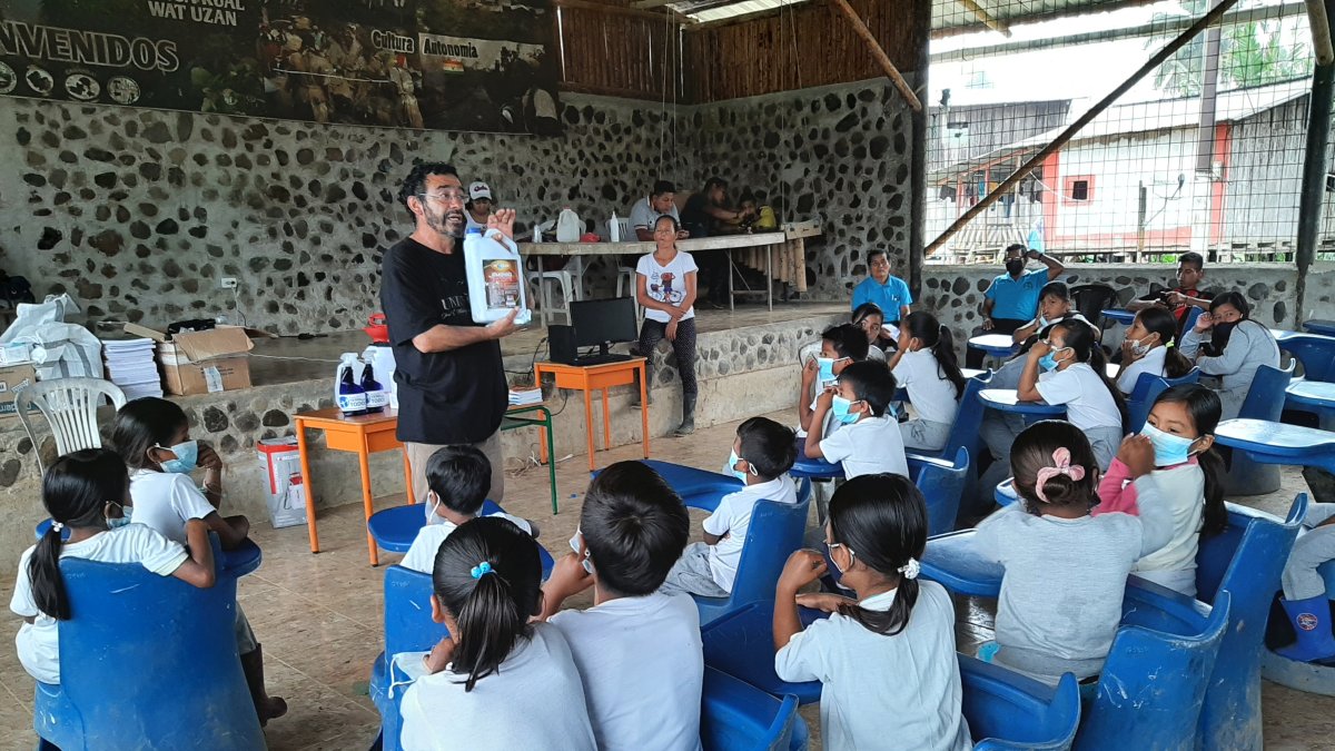 Entrega de insumos de bioseguridad y socialización de medidas de protección en la comunidad Mataje Alto