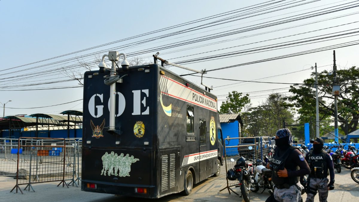 Este martes 12 de noviembre de 2024 se han registrado enfrentamientos graves en la antigua Penitenciaría del Litoral, en Guayaquil.