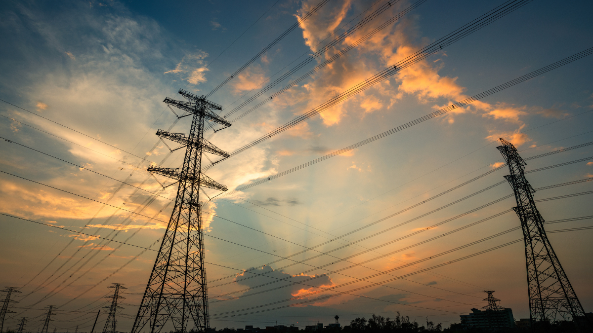 Los apagones en el país se mantienen en doce horas diarias.