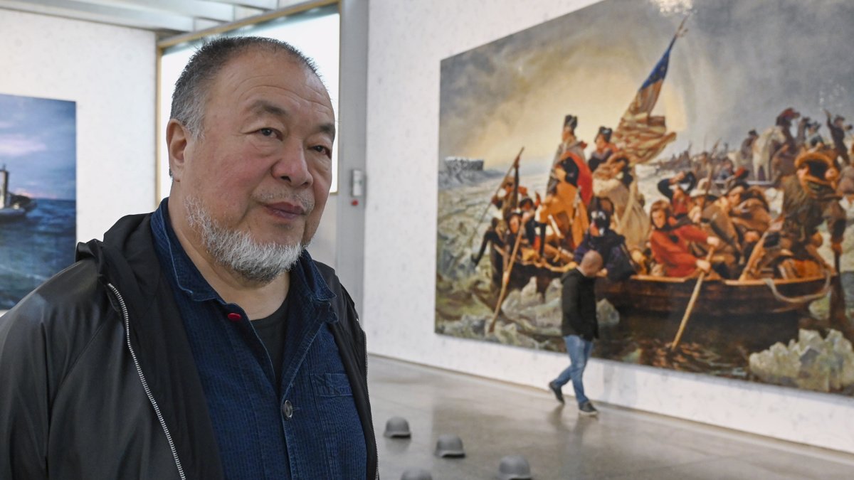 El Museo de Arte Contemporáneo de Castilla y León (MUSAC) acoge la muestra titulada 'Ai Weiwei. Don Quixote'.