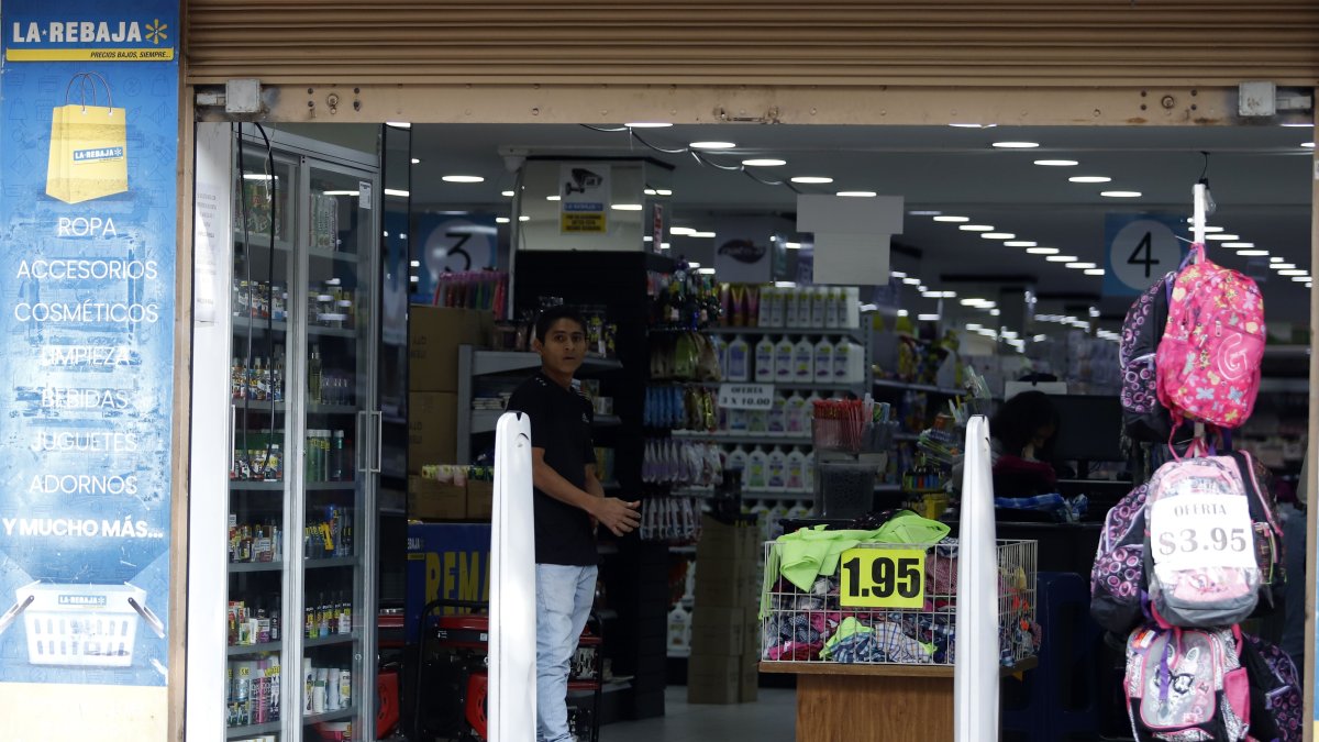 Comercio. Los cortes han generado una caída en las ventas de hasta un 20 %, según el CEE.