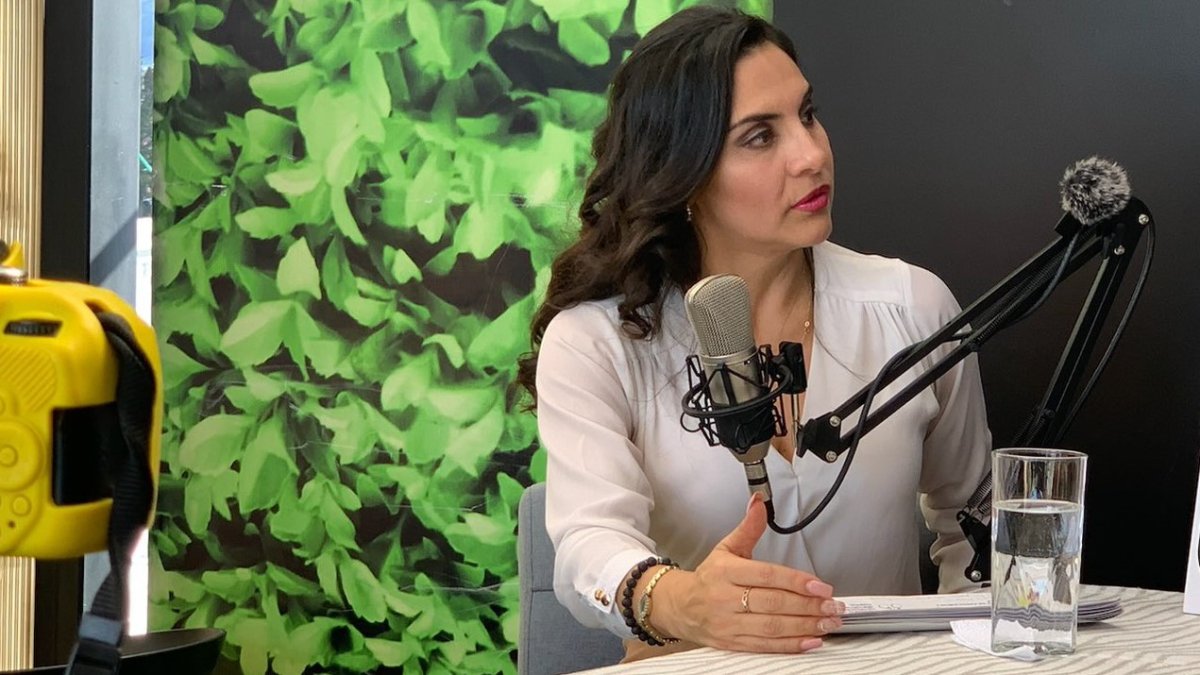 En noviembre de 2024, el Ministerio de Trabajo abrió un sumario administrativo a la vicepresidenta, Verónica Abad, y la suspendió por 150 días.